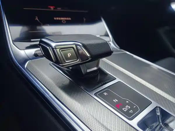 Audi A6L 2023