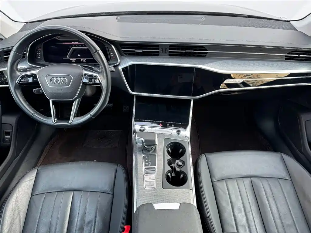 Audi A6 2022 — фото 16