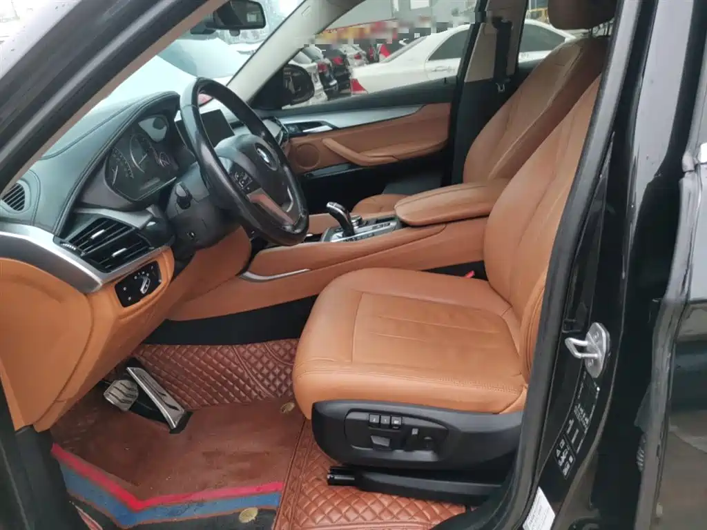BMW X6 2015 — фото 11
