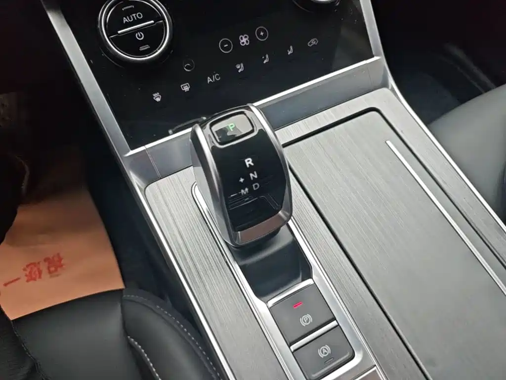 Chery Tiggo 8 2023 — фото 14