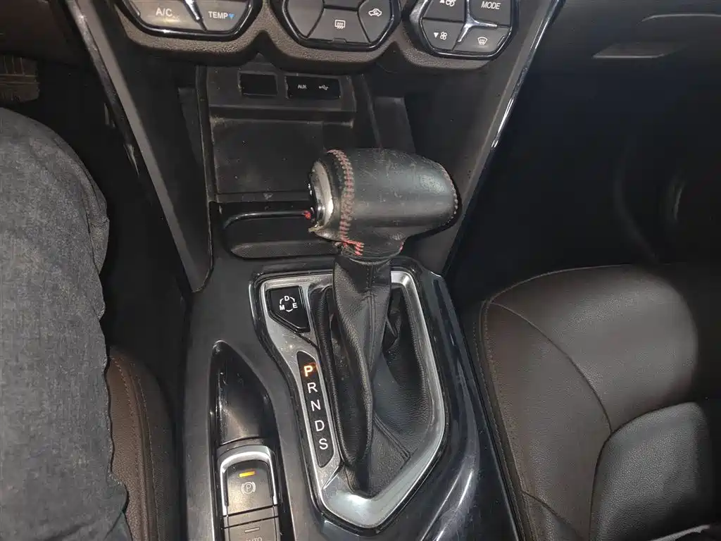 GAC Motor Trumpchi GS4 2017 — фото 12