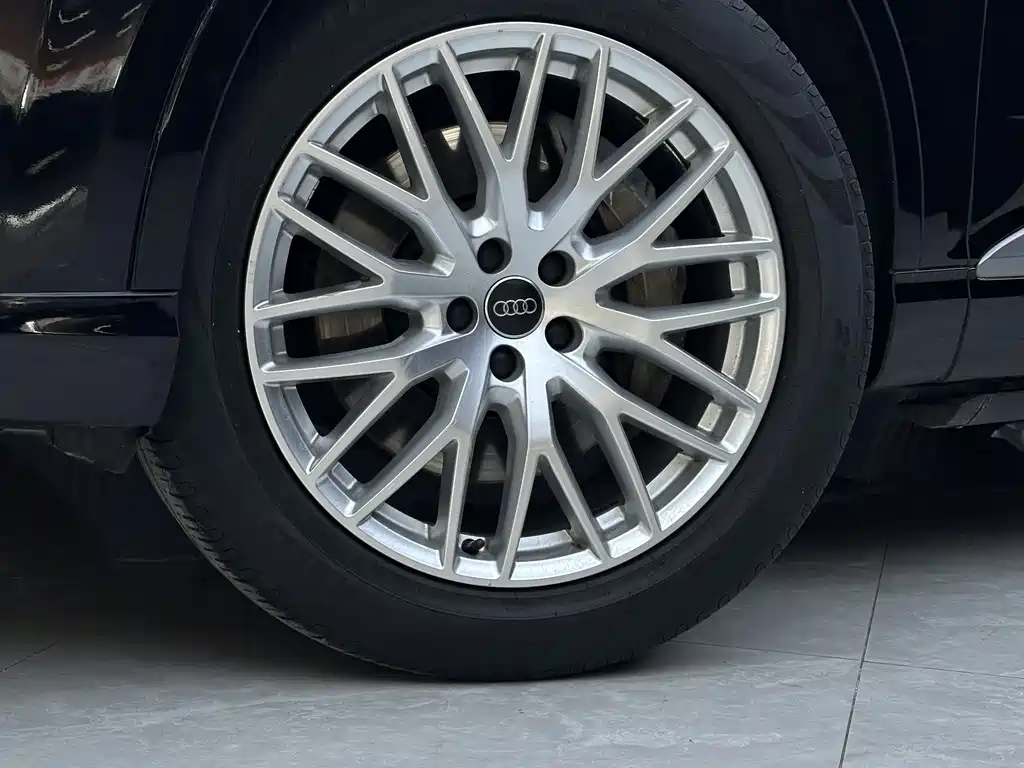 Audi Q7 2016