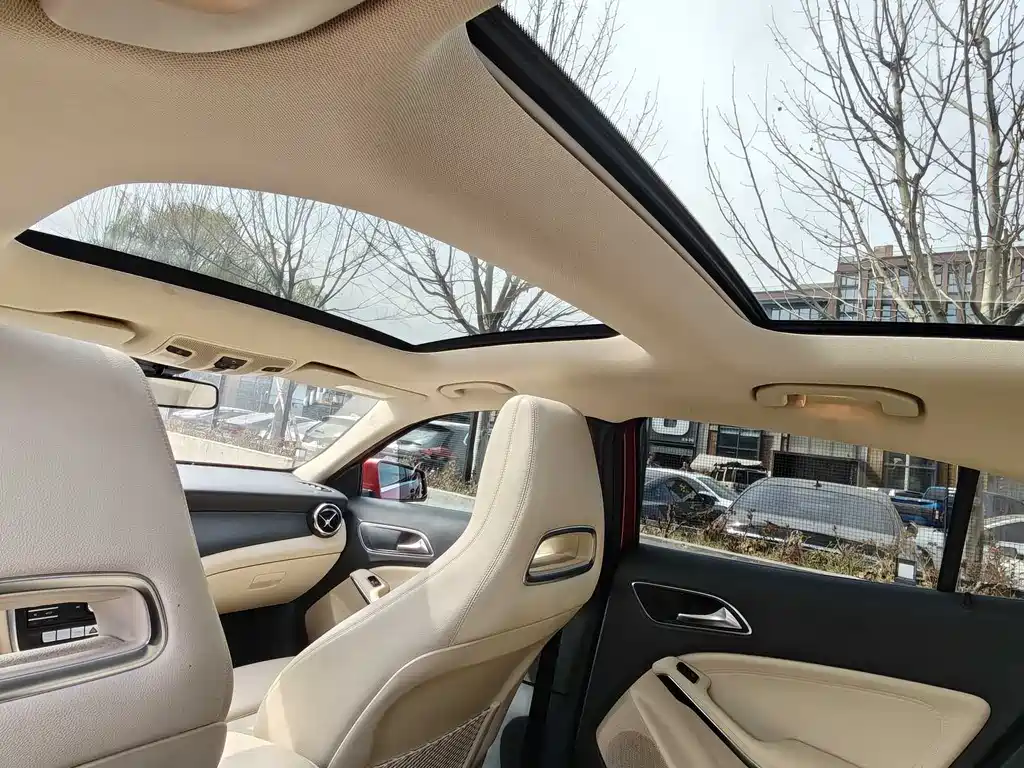 Mercedes-Benz GLA 2017 — фото 18