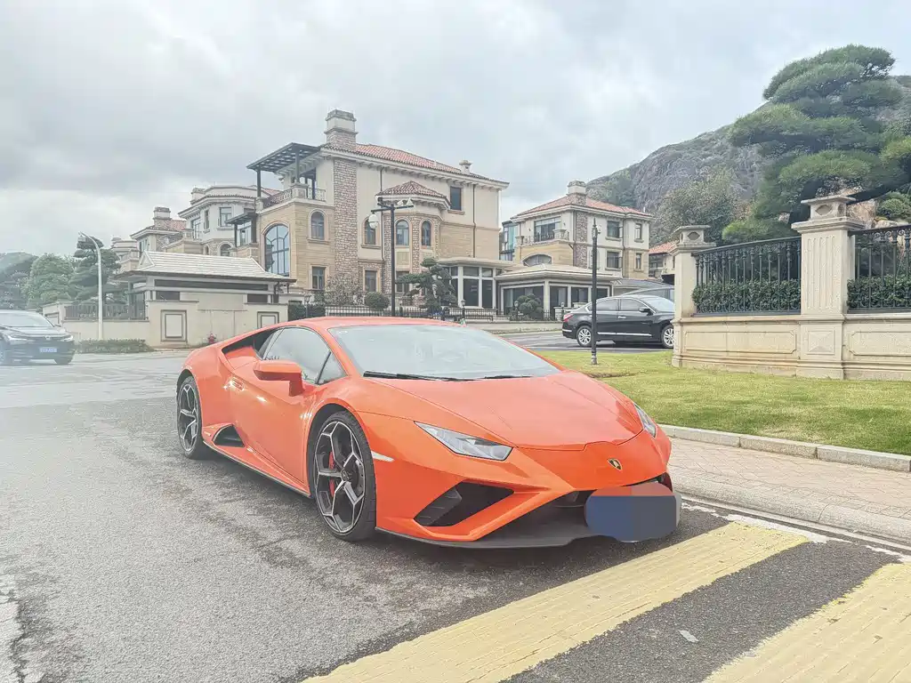 Lamborghini Huracán 2022