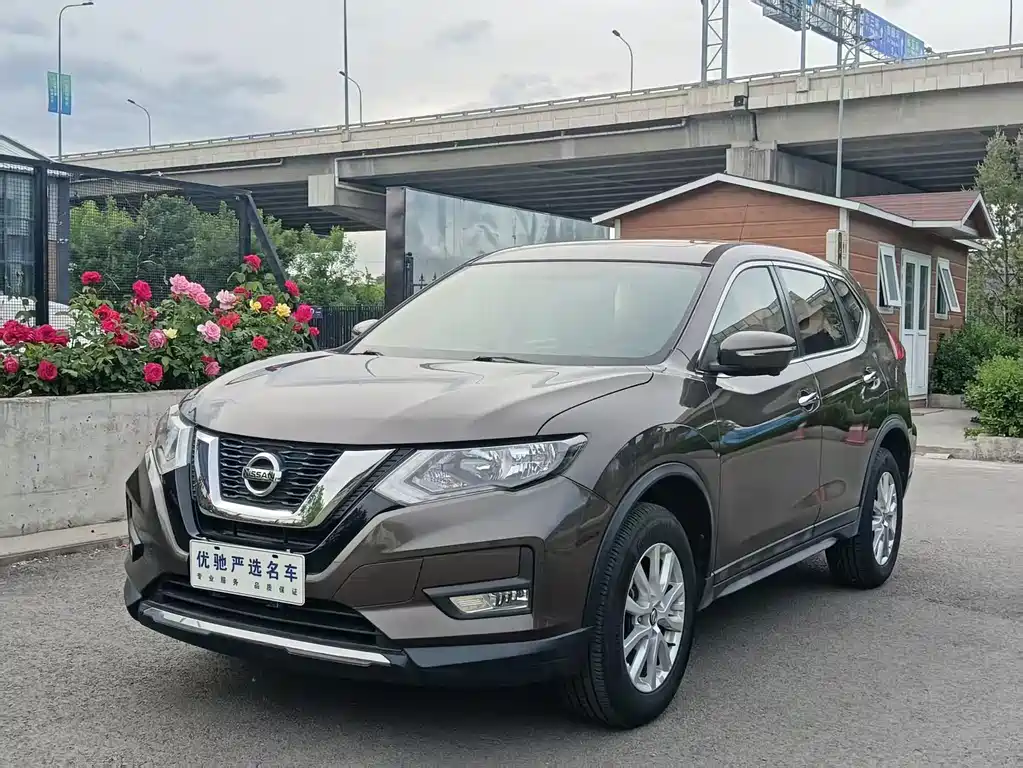 Nissan X-Trail 2017 — фото 1