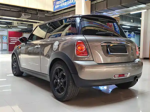 MINI COUPE 2013