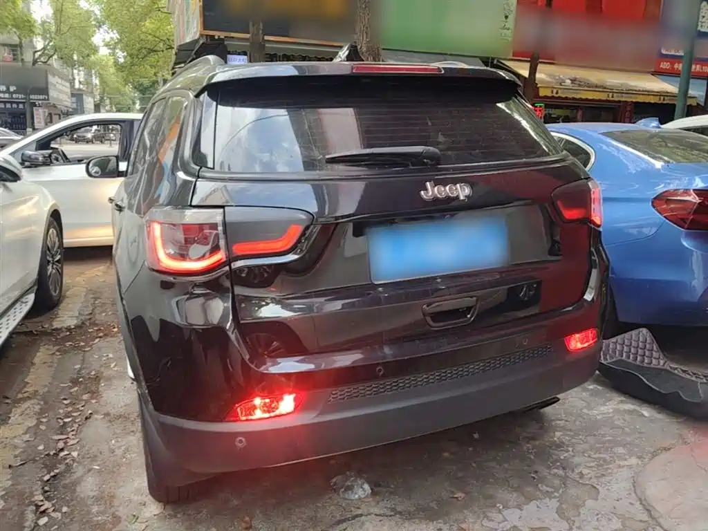 Jeep Compass 2019 — фото 6