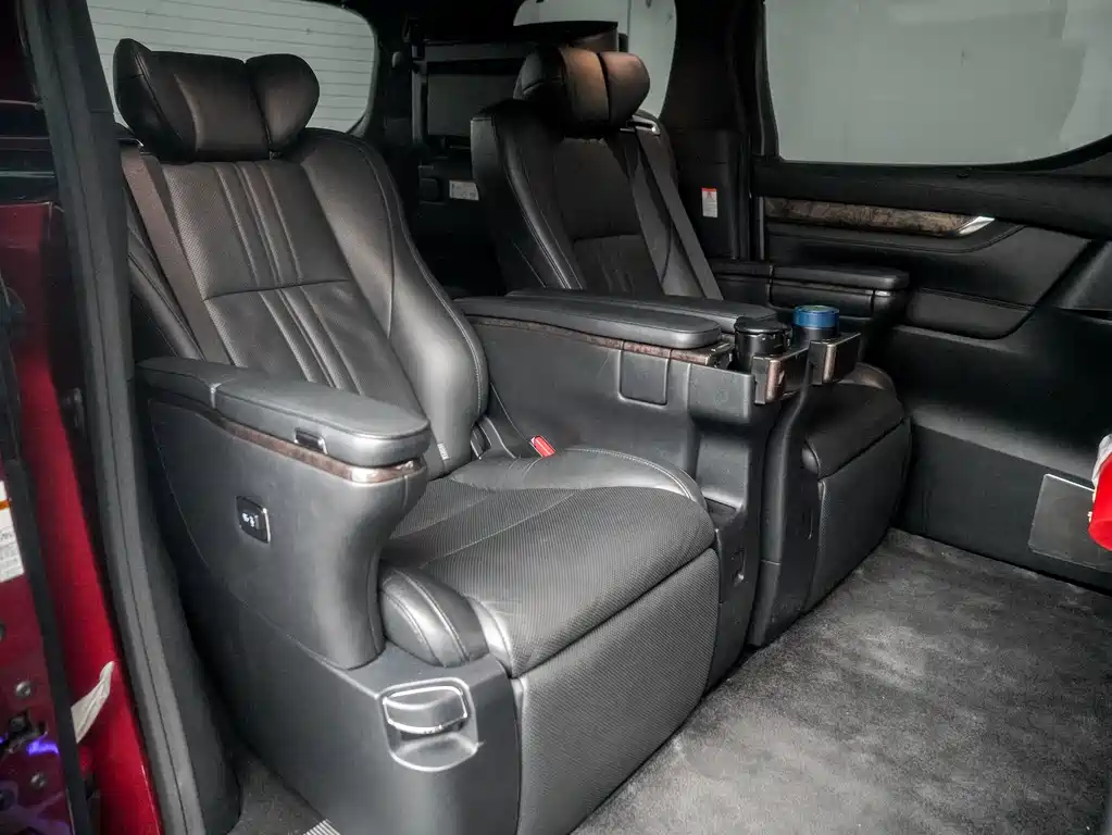 Toyota Alphard 2019 — фото 14