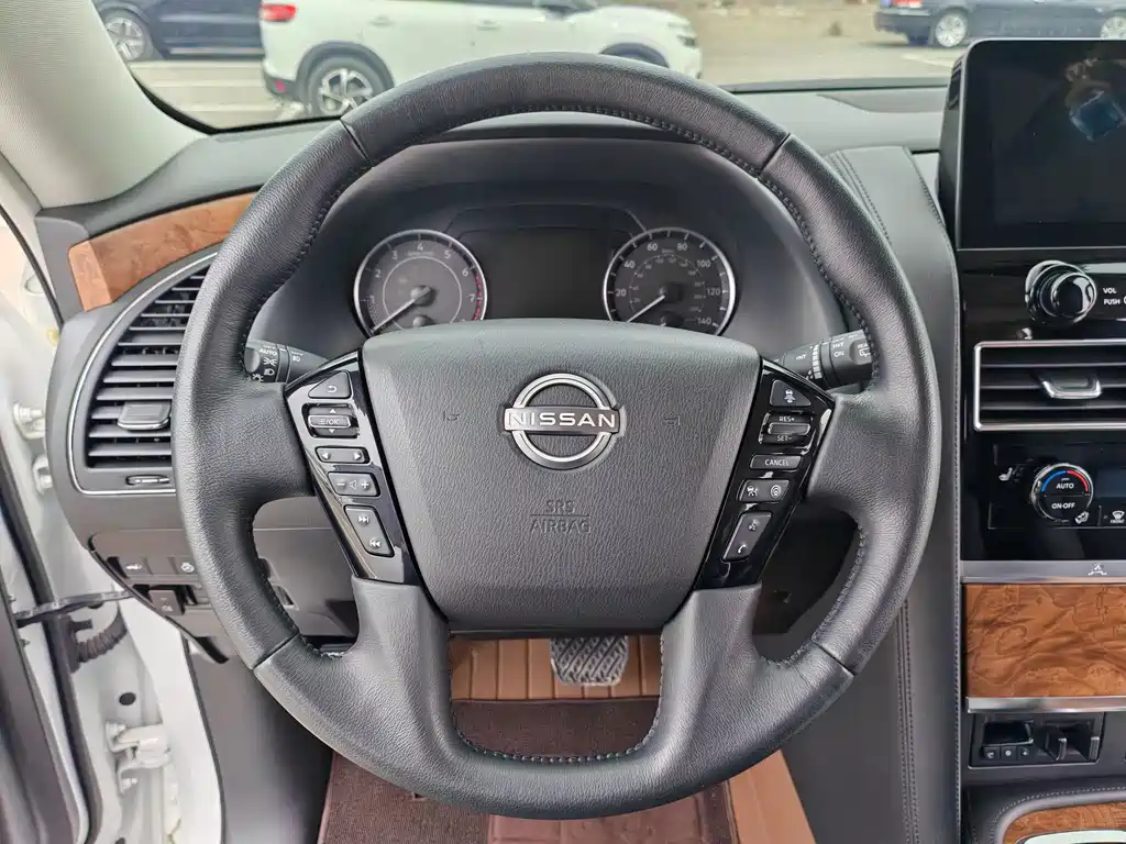 Nissan Patrol 2023 — фото 11