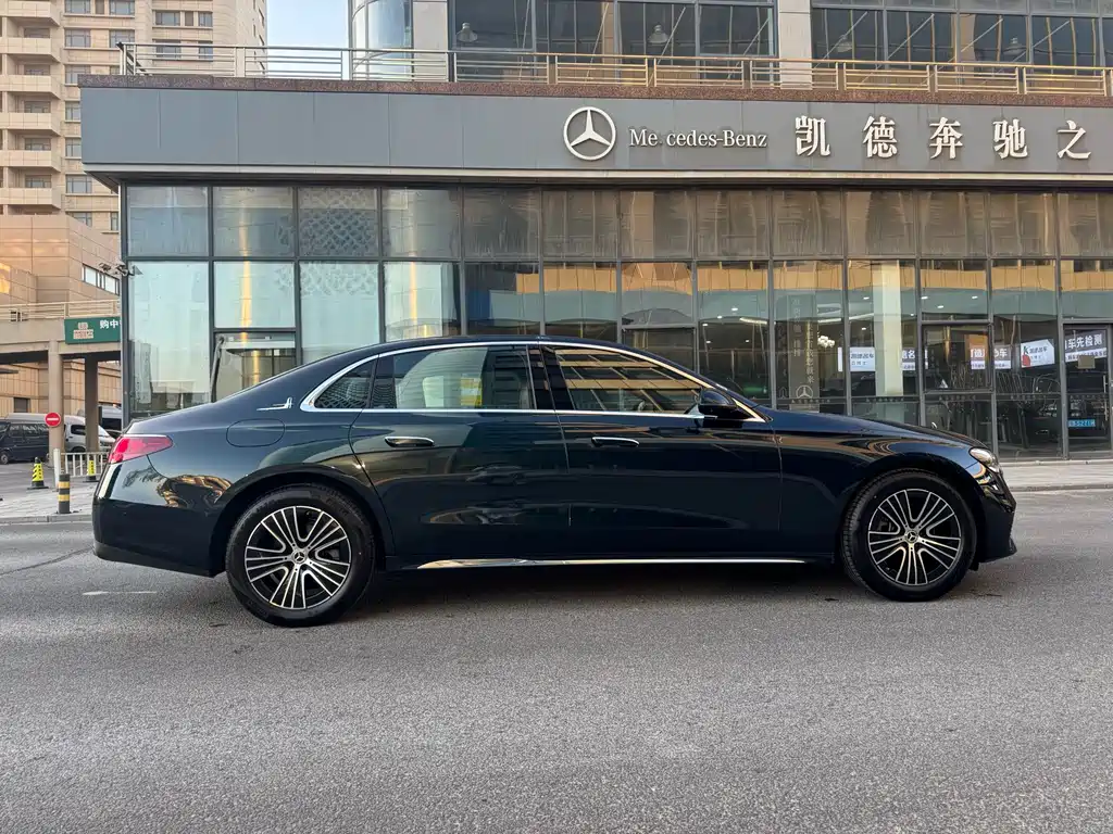 Mercedes-Benz E-Class 2026 — фото 10