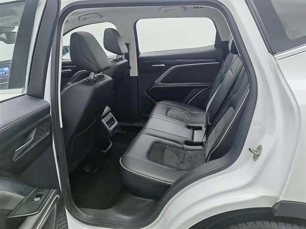 Haval H6 2023 — фото 15