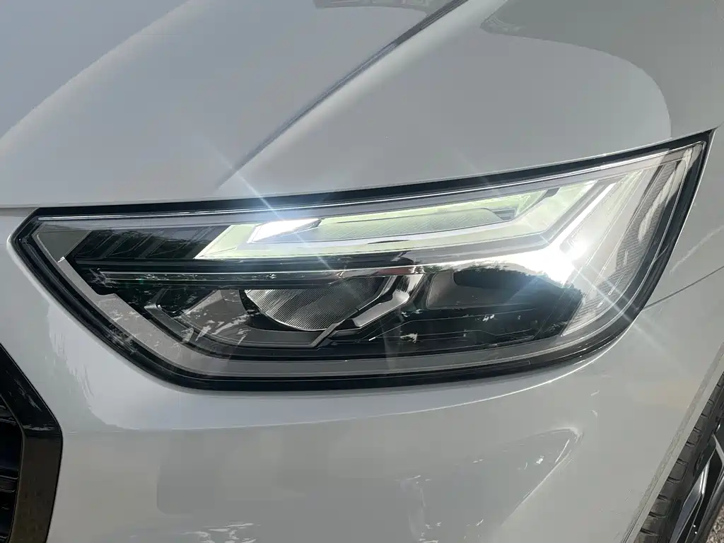 Audi Q5L 2025 — фото 17