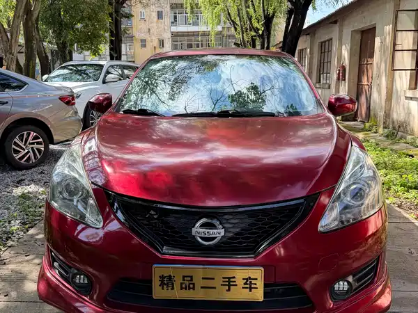 Nissan Tiida 2011