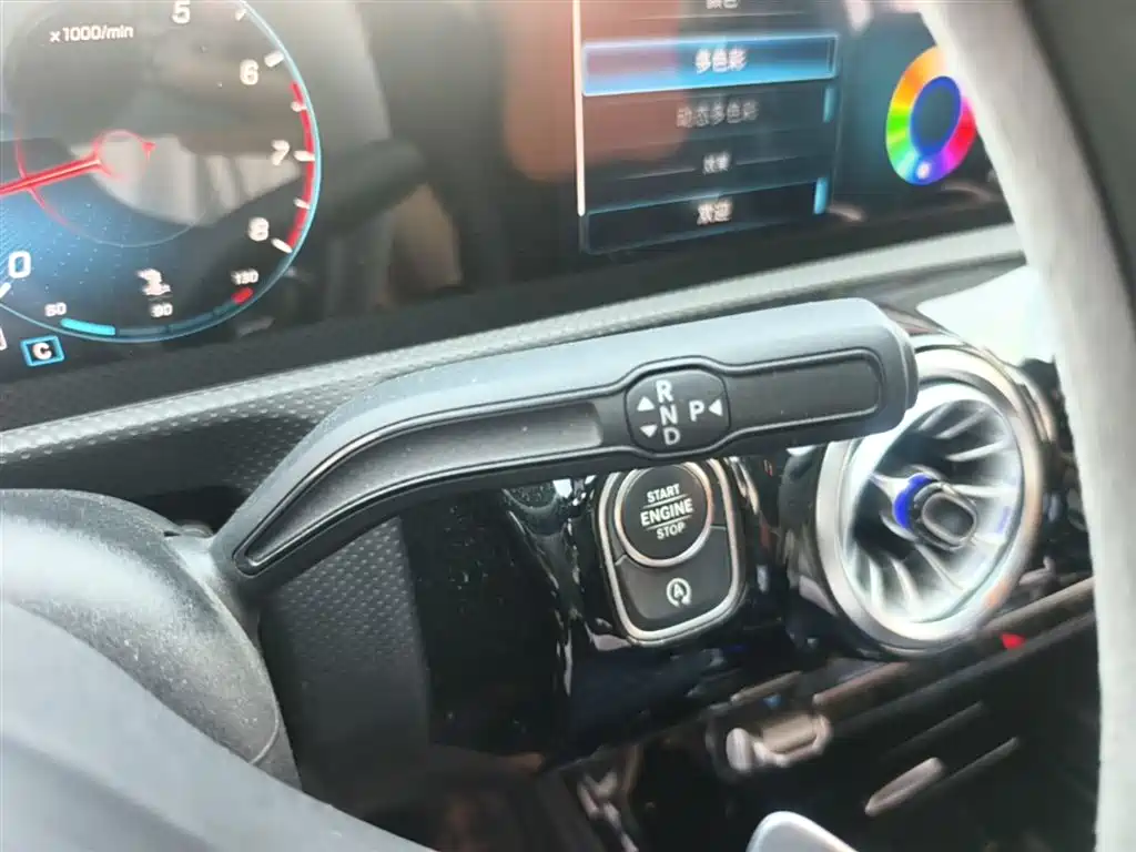 Mercedes-Benz A-Class 2023 — фото 14