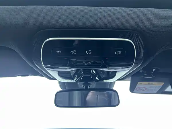 Mercedes-Benz C-Class 2024
