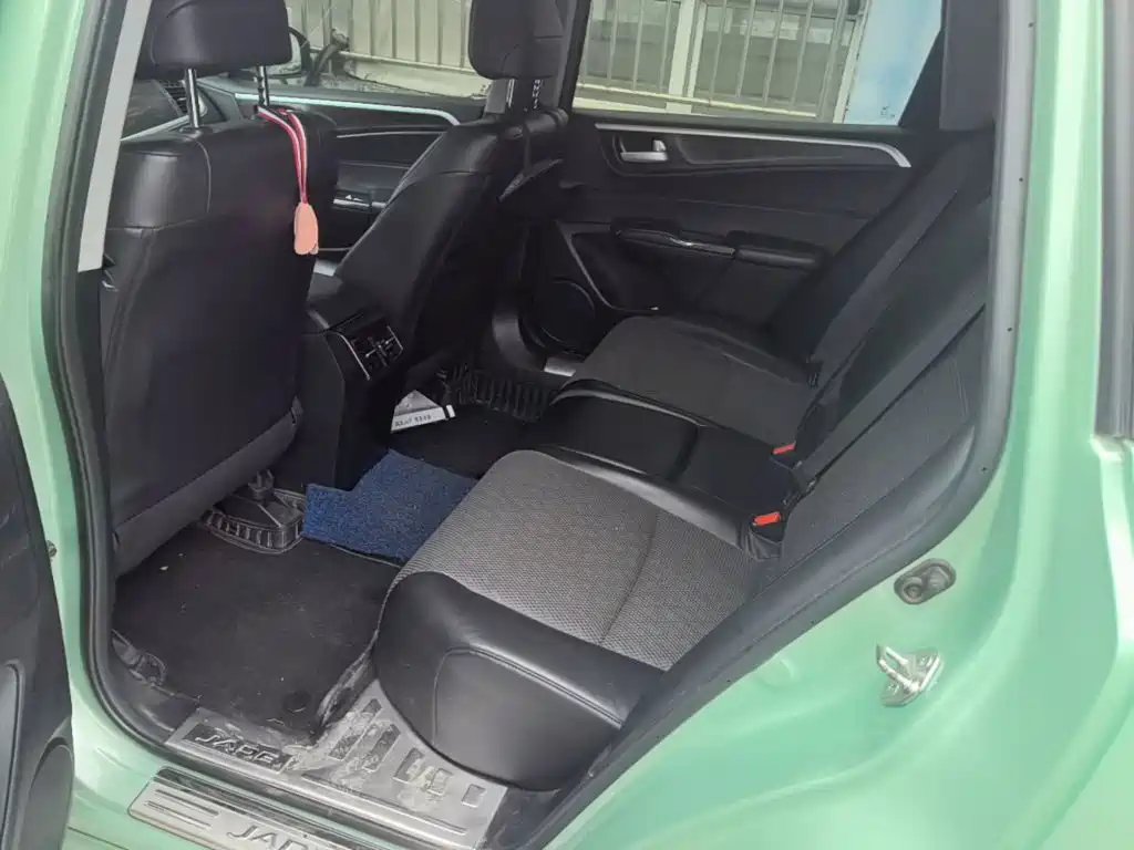 Honda Jade 2017 — фото 17