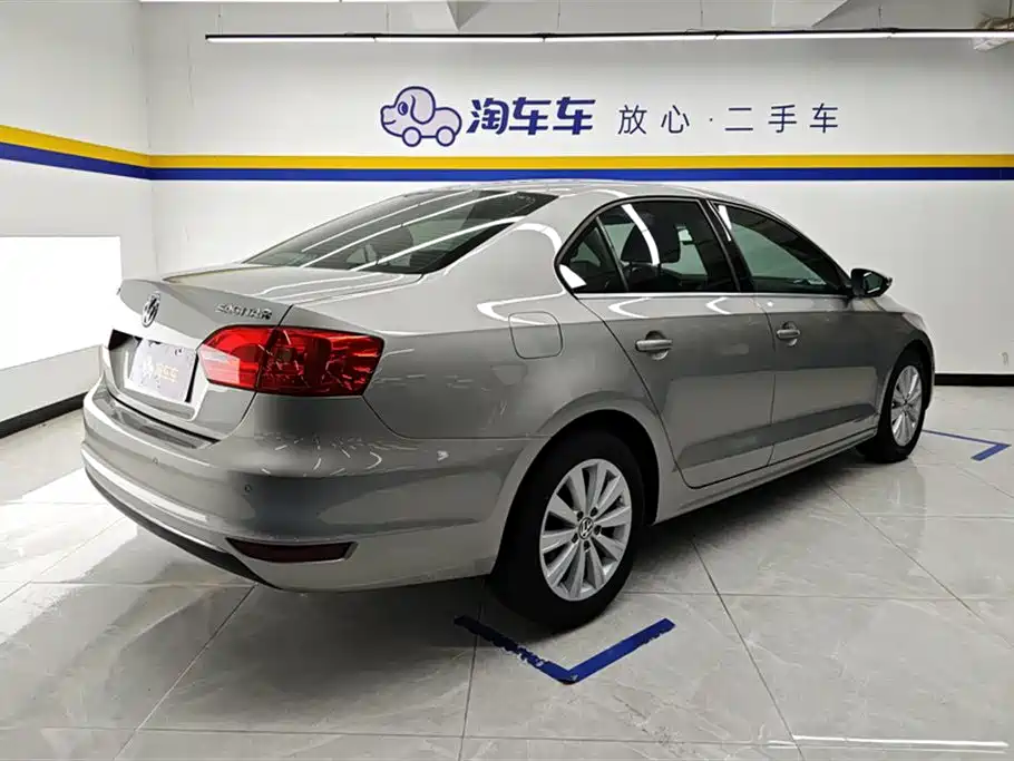 Volkswagen Sagitar 2014