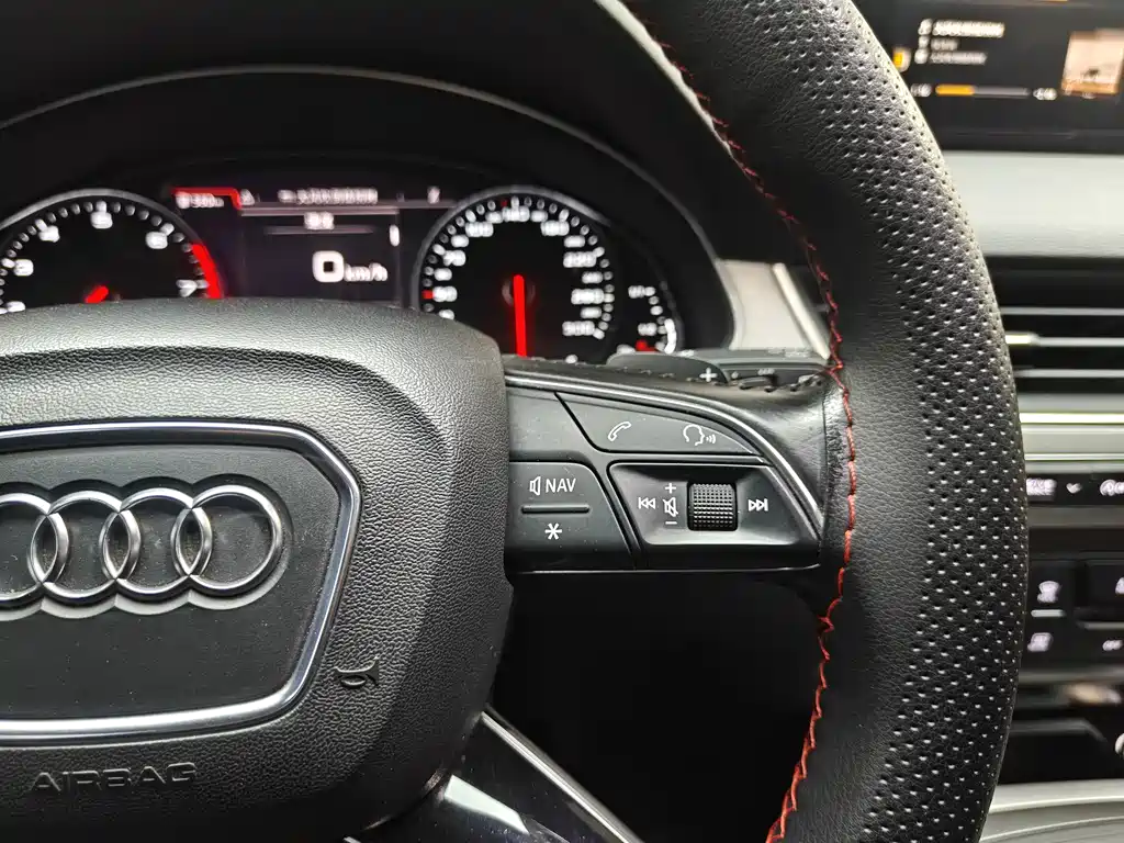 Audi Q7 2016 — фото 6