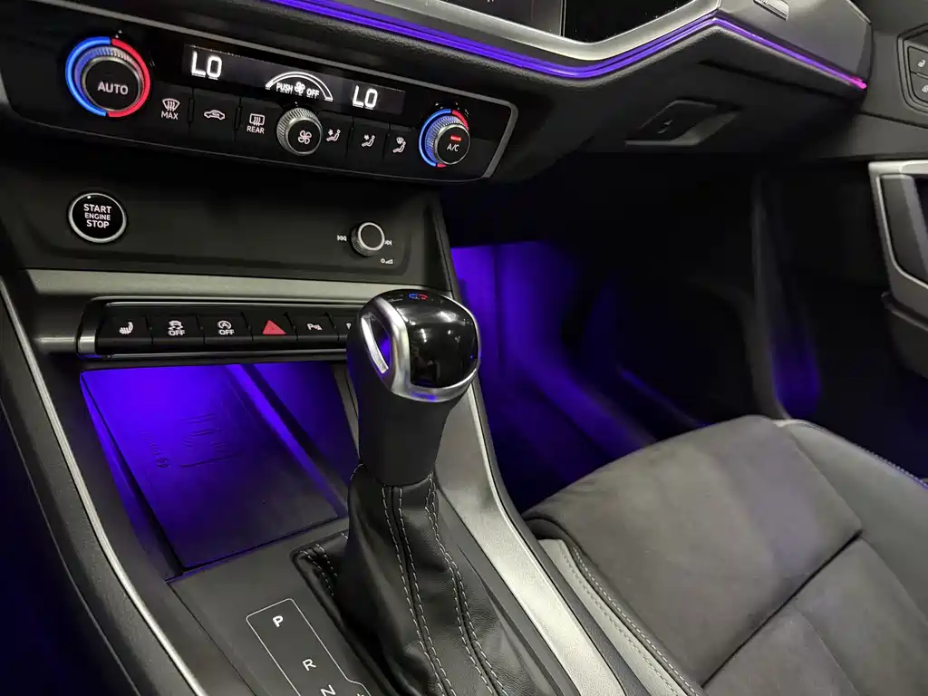 Audi Q3 2023 — фото 19
