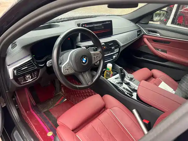 BMW 5 Series 2024
