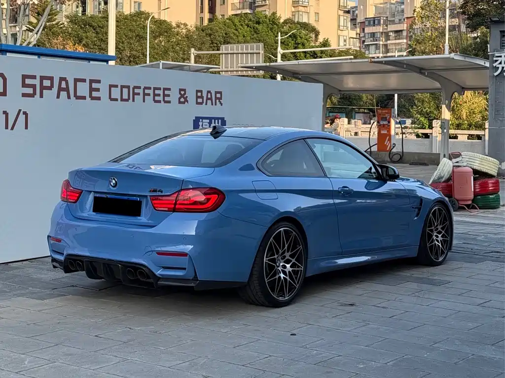 BMW M4 2018 — фото 4