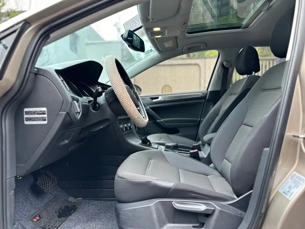 Volkswagen Golf 2016