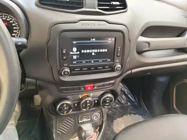 Jeep Freeman 2017