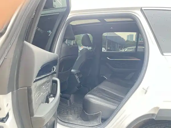 Geely Xingyue L 2024
