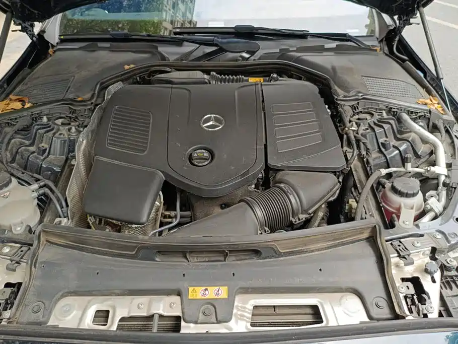 Mercedes-Benz C-Class 2024 — фото 10