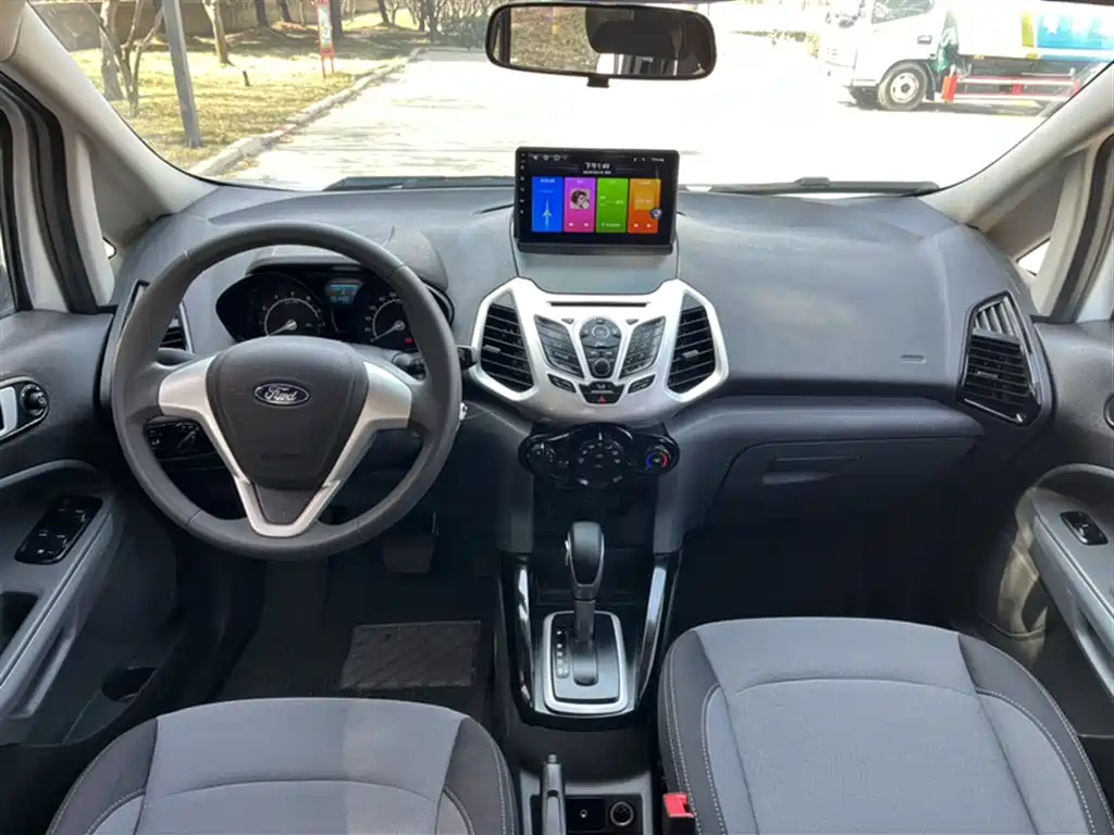 Ford Ecosport 2017 — фото 14
