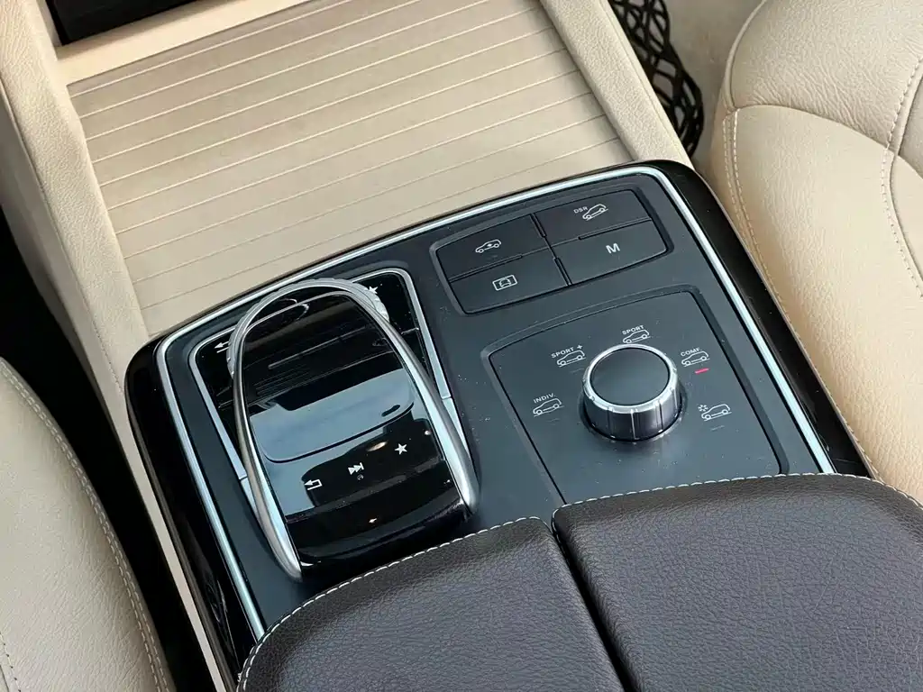 Mercedes-Benz GLE 2017 — фото 14