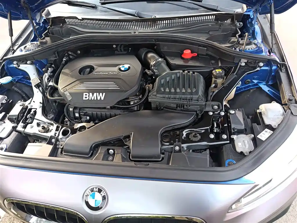 BMW 1 Series 2018 — фото 20