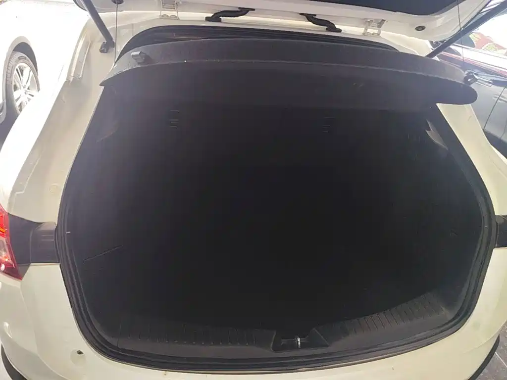 Mazda CX-4 2017 — фото 17