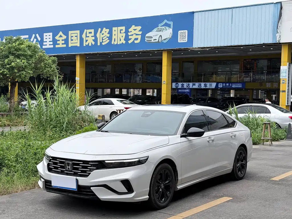 Honda Accord 2025 — фото 1