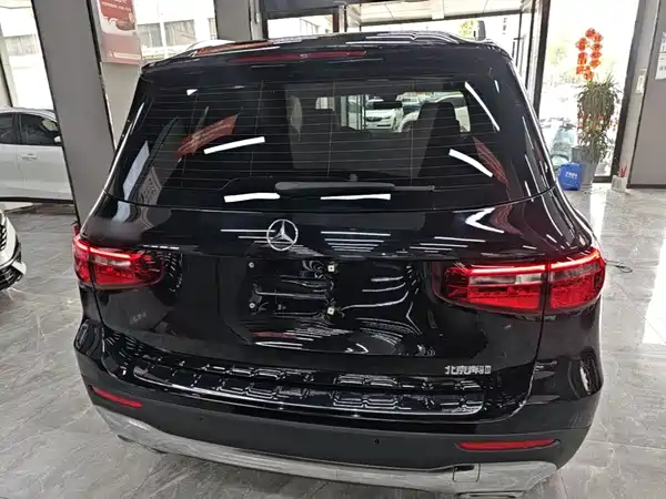 Mercedes-Benz GLB 2021