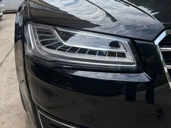 Audi A8 2016