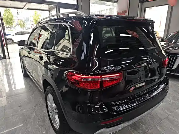 Mercedes-Benz GLB 2021