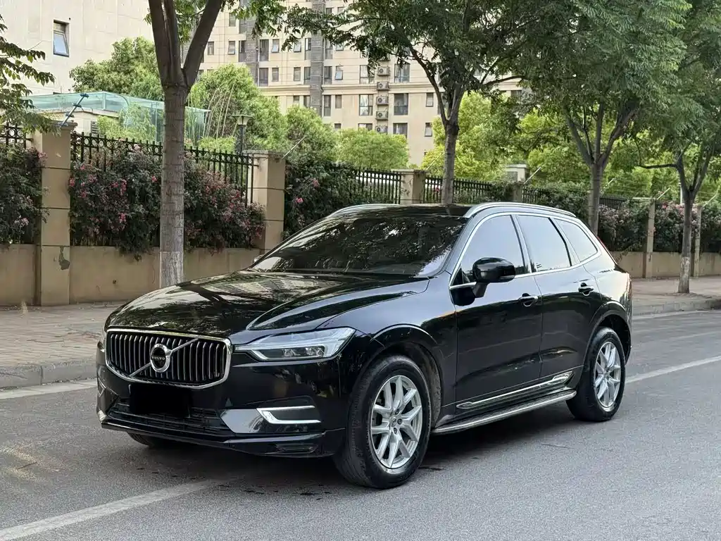 Volvo XC60 2020 — фото 2