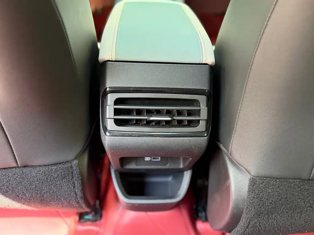 Geely Emgrand S 2022 — фото 10