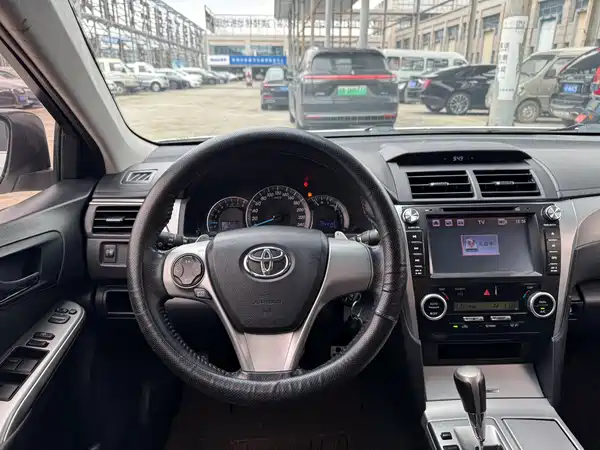 Toyota Camry 2014