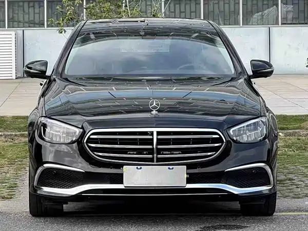 Mercedes-Benz E-Class 2024
