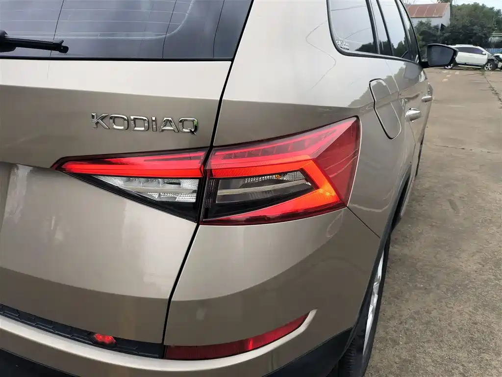 Skoda Kodiaq 2017 — фото 24