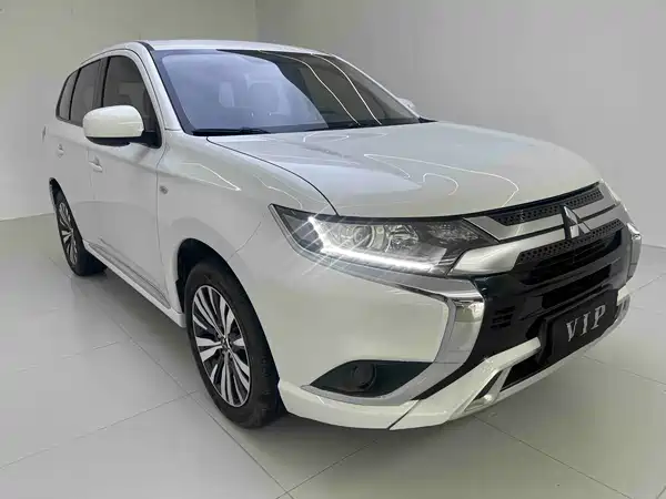Mitsubishi Outlander 2021