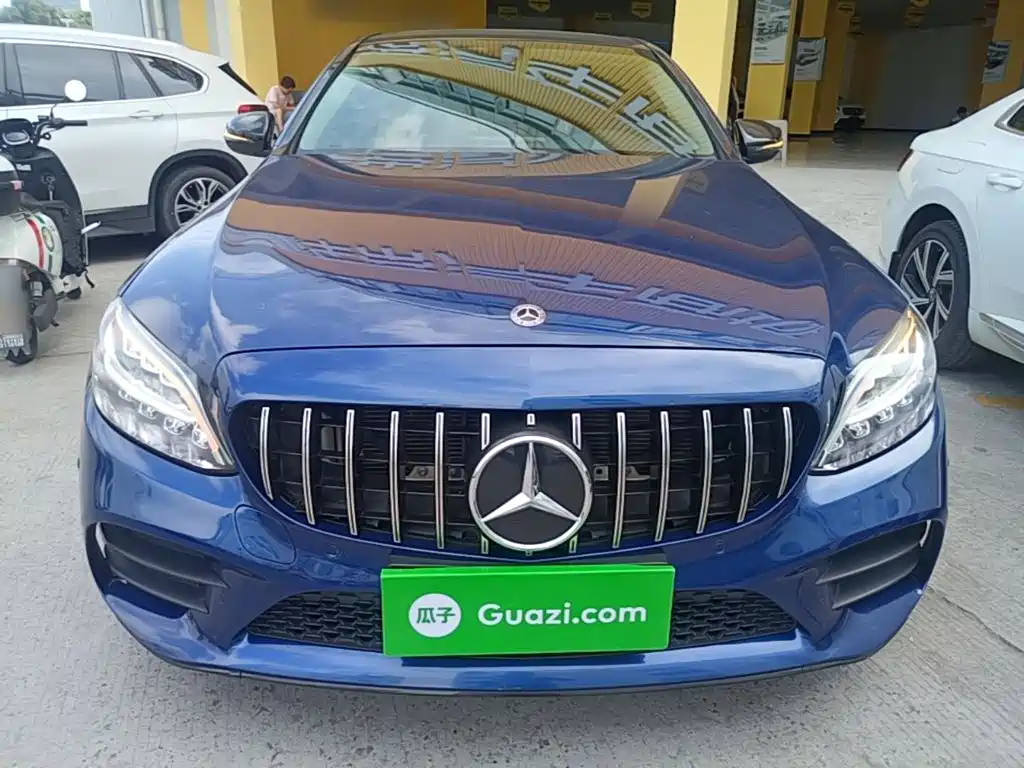 Mercedes-Benz C-Class 2021