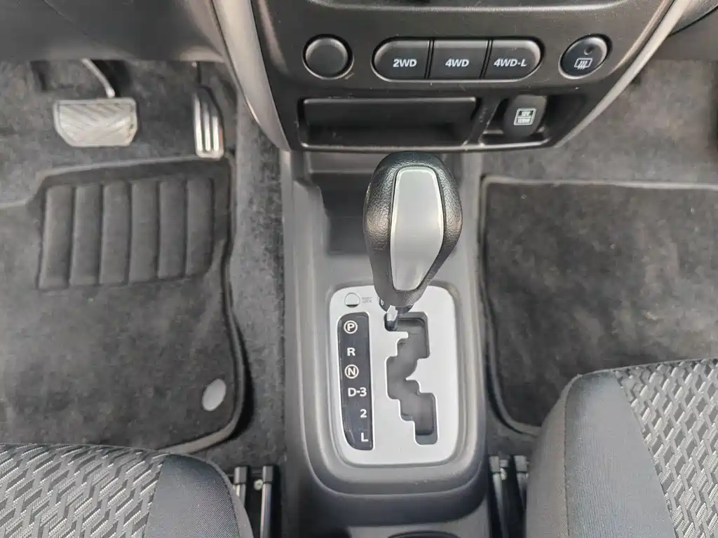 Suzuki Jimny 2017 — фото 17