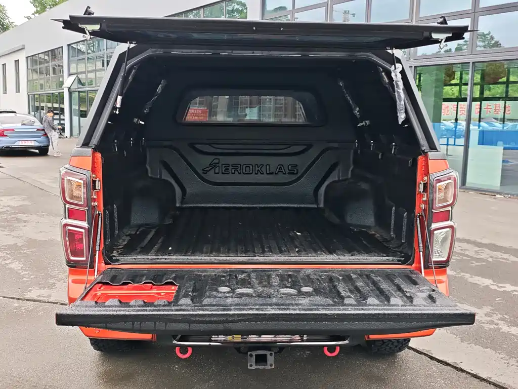 Isuzu D-MAX 2022 — фото 9