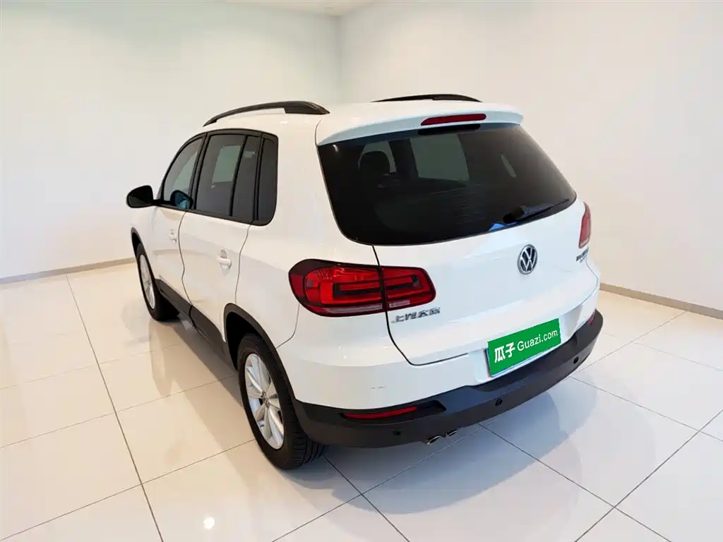 Volkswagen Tiguan 2017 — фото 23