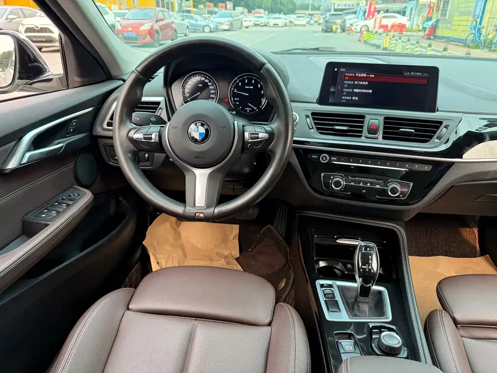 BMW 1 Series 2019