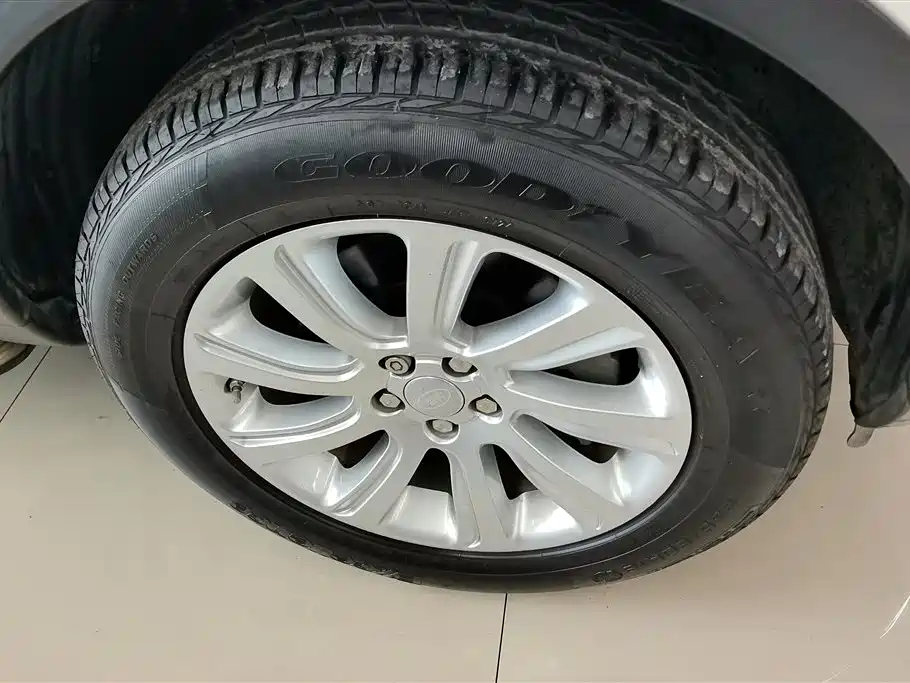 Land Rover Discovery Sport 2016