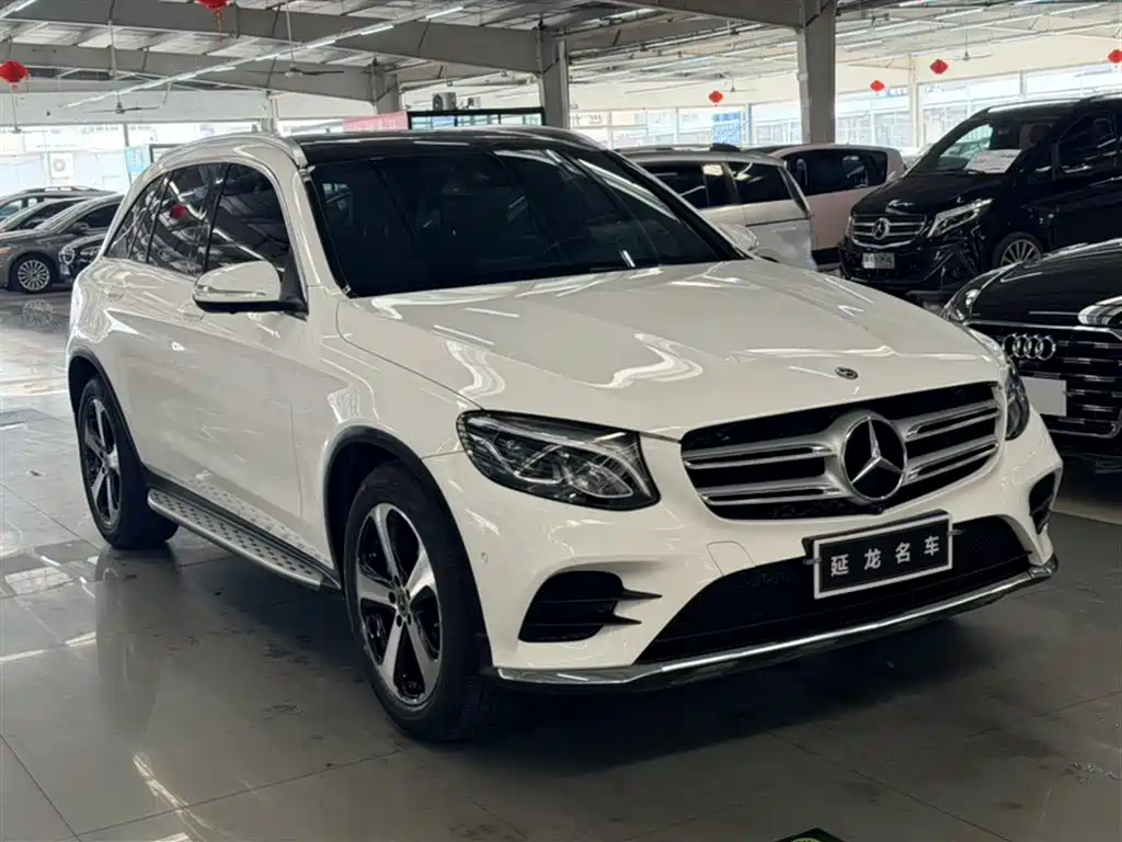 Mercedes-Benz GLC 2018 — фото 11